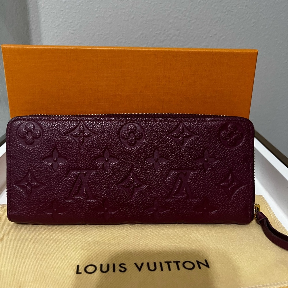 Louis Vuitton Clemence Wallet - Picture 3 of 16